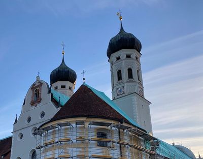 Basilikatürme nach dem Hagel