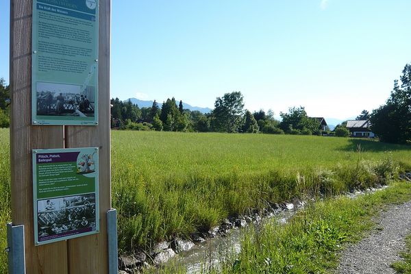 Infostele am Mühlbach